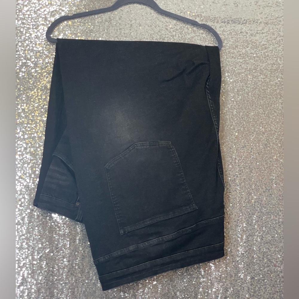 Universal Standard Size 38 Black High Rise Jeans. Worn once
